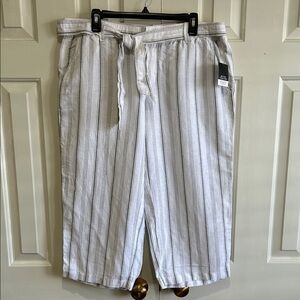Liz Claiborne Linen Crop Pants NWT